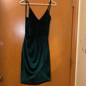 Velvet backless tulip mini dress